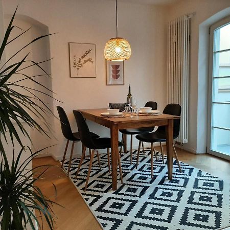 Апартаменти Zentrale Lage I Historisch I Parkplatz I Fahrradkeller Штраубінг Екстер'єр фото